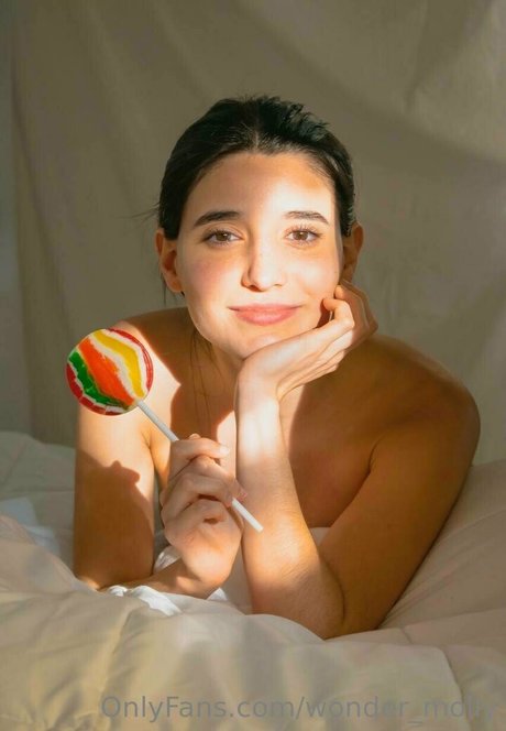 wonder molly best star pics