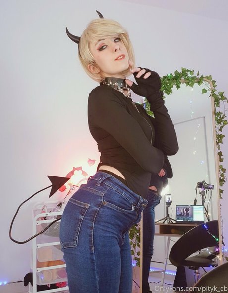 Pitykitty star erotic images