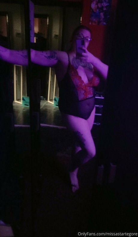 astarte gore pretty actress picture