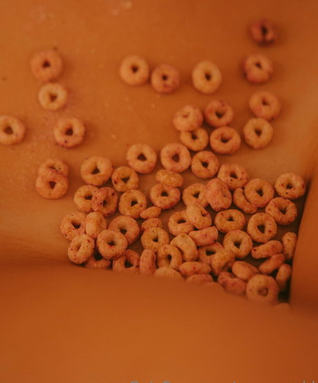 auroraredd model art pic