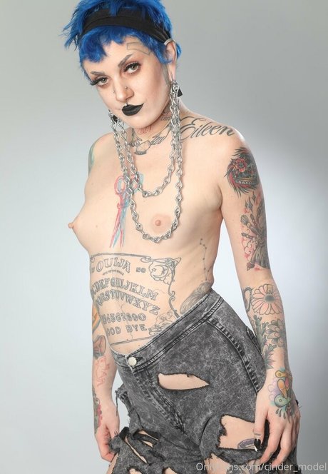 quad awful nude model photo