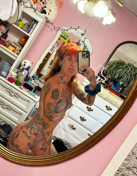 quad awful model top archive