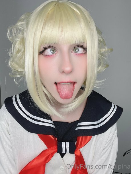 Tulpina model porn image