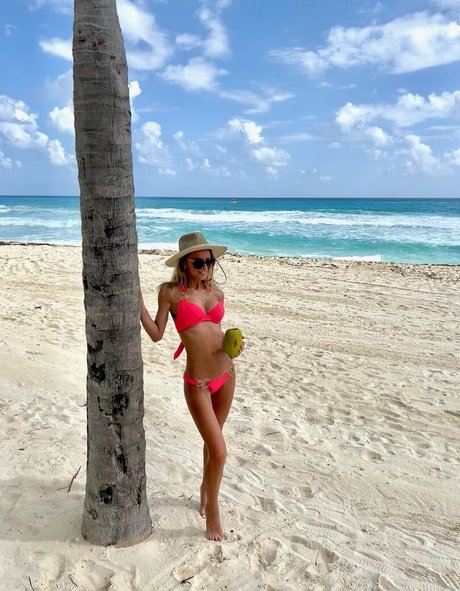 Bella Thore nudes actress gallery