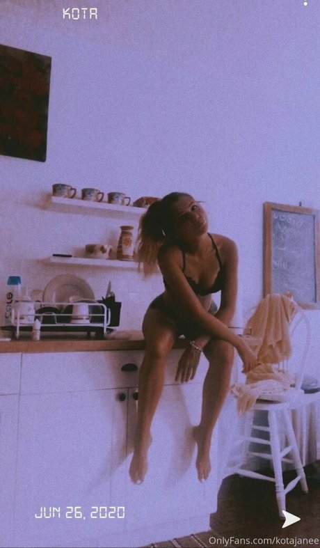 Kota Jane art model picture