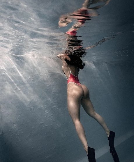 Xiaolajiao j3 naked model images