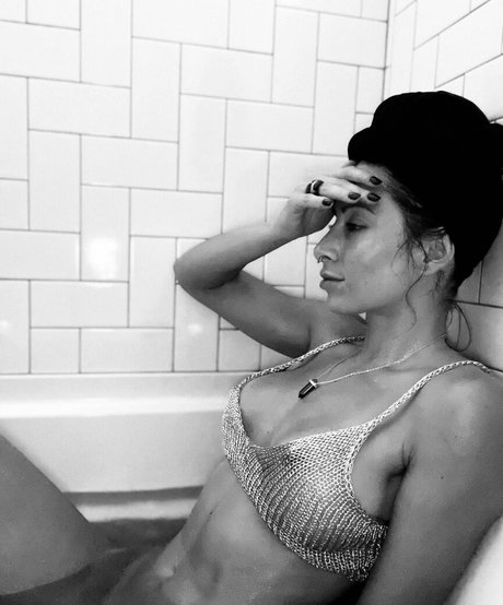 Casey Samsel model naked picture