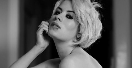 Uli Krown pornographic actress picture