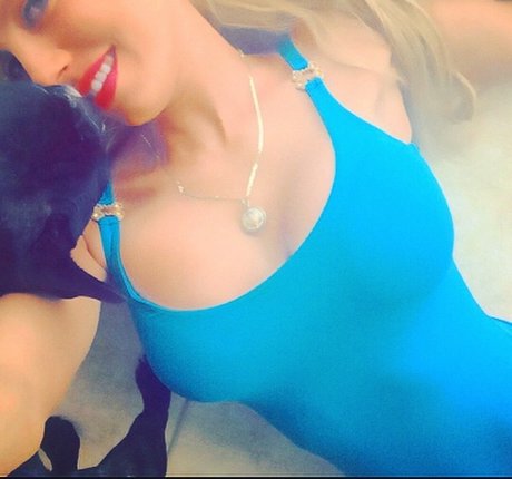 Isabel Madow art actress images