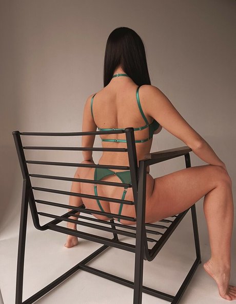 kari pon sex model galleries