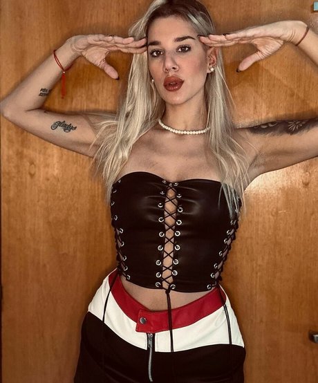 skinny babe onlyfans xxx archive