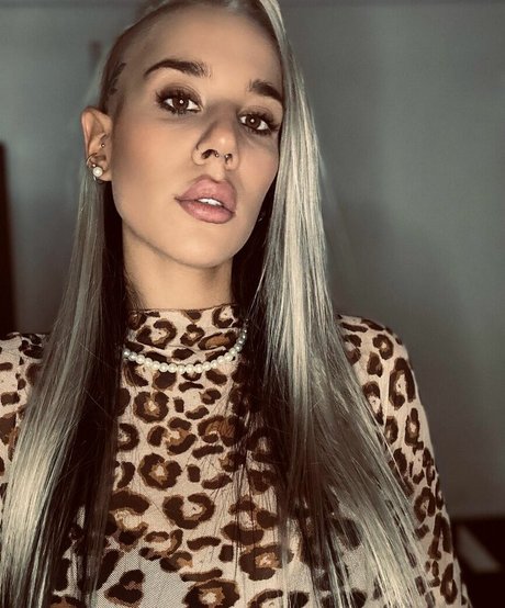 Lucila Villar naked model archive