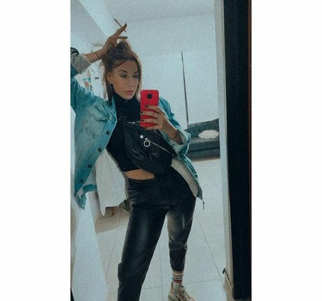 milf deepthroat onlyfans adult photo