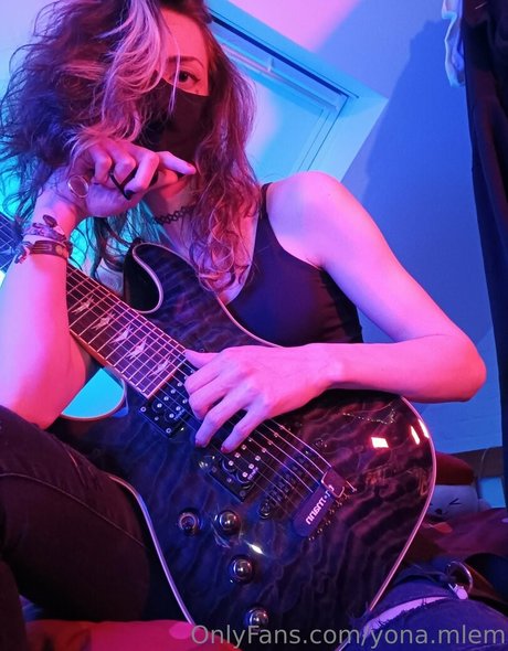 yona mlem sexy pornstar galleries