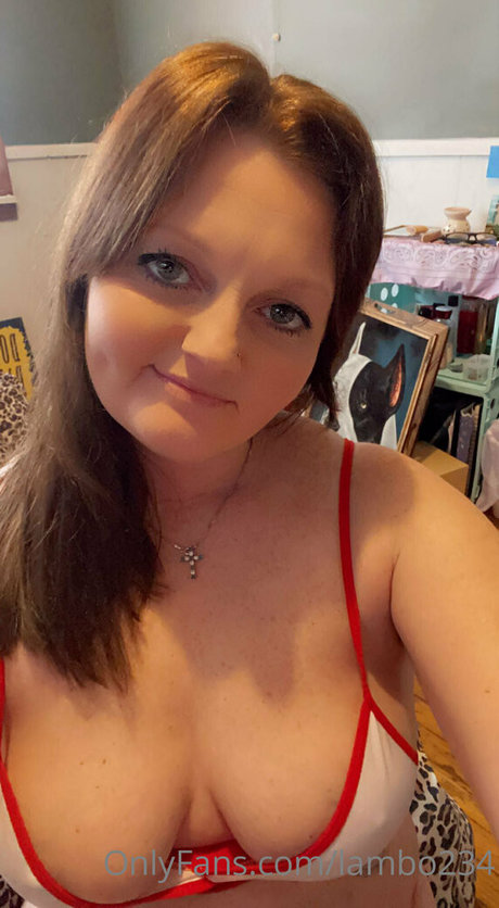 lambo234 model pretty photo