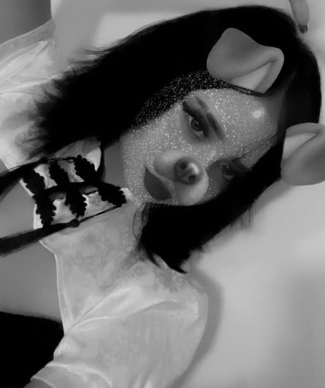 Slythye free pornstar images