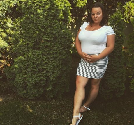 Skorka Kitti art model pic