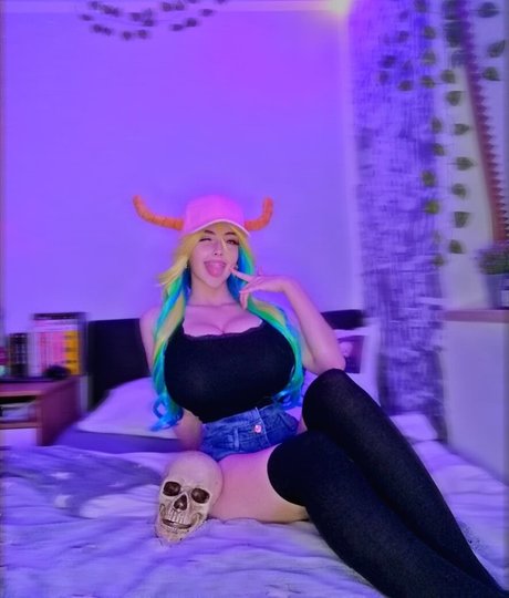 Eilse Deinsee star free pictures