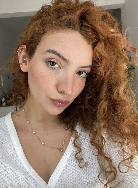 Chloe Parker pornstar nude galleries