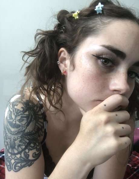 hnnnyy xxx model img