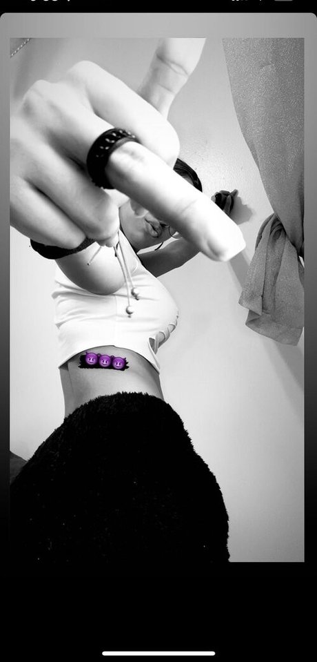 Karikyuti model high quality photo