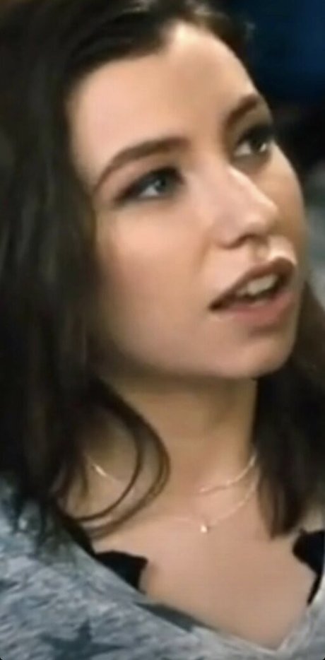 Katelyn Nacon adult model gallery