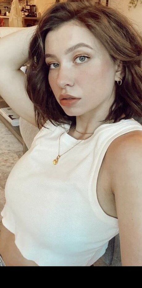 Katelyn Nacon star porn photos