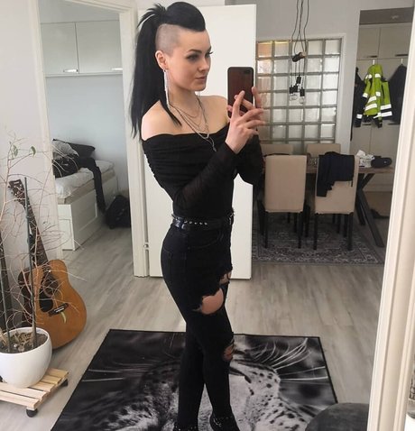 VMissyB star exclusive images