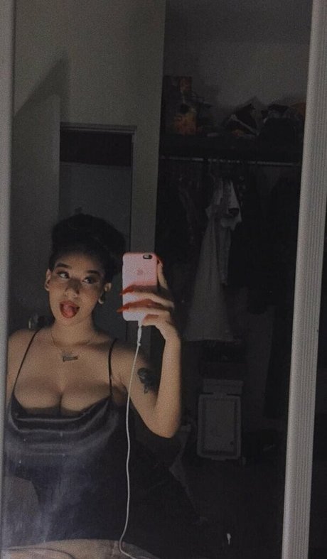 Fernanda V pornstar art photo