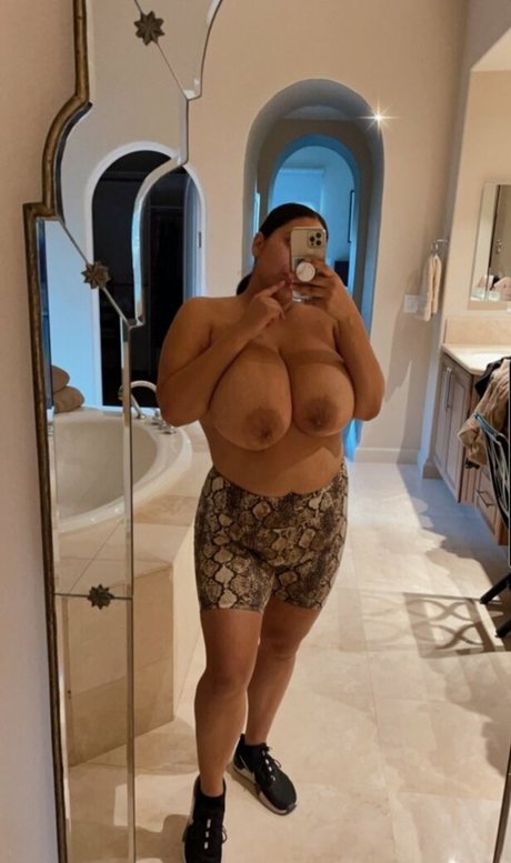 realroses nude actress pic
