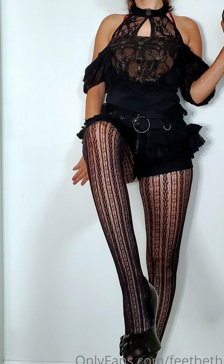 feetbeth hot actress galleries