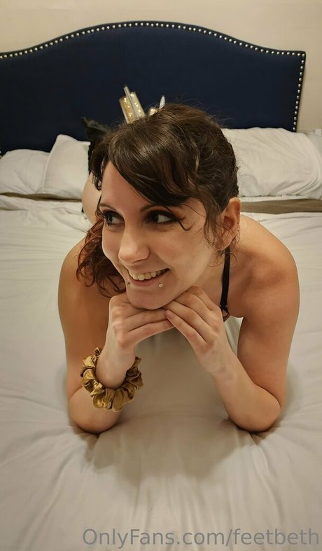 feetbeth erotic model images