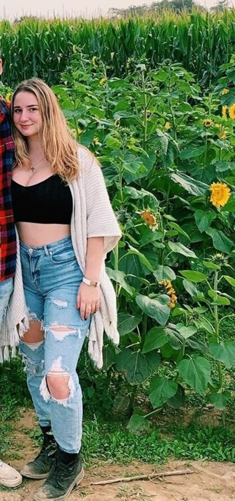 Jolie B pretty actress photo