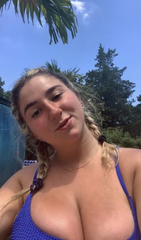 Jolie B pornstar hd photos