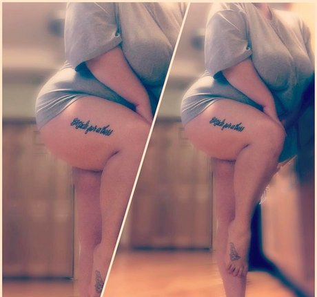 Vickii Swanson model pictures