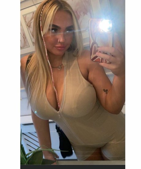 Caoimheeee perfect model galleries