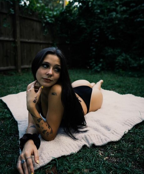 Sydneyyscarberryy hd actress pics