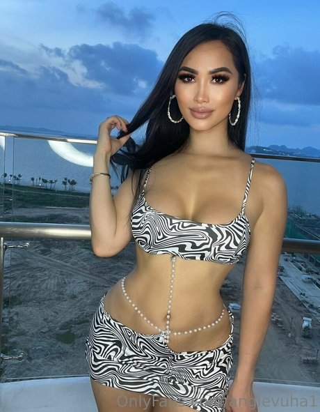 Angie VuHa sexy model gallery