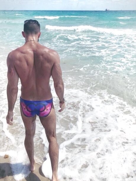 RebeldeFur star hot img