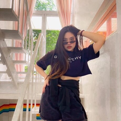 Ploy Polynploy model xxx gallery