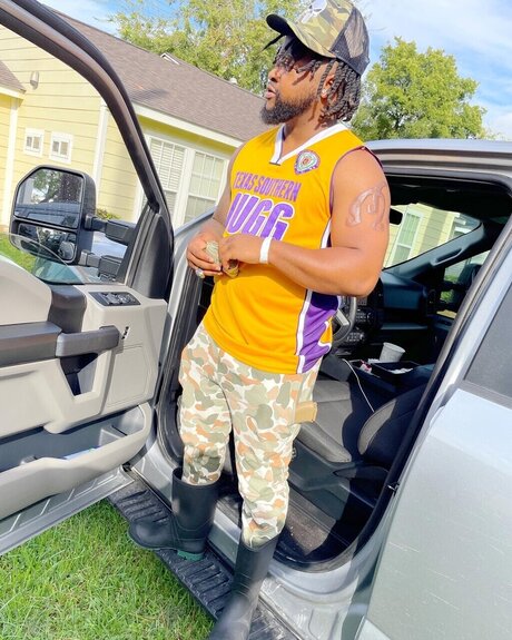 QueDawgsUnite star gallery