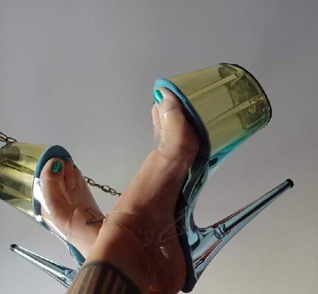 Feet4u44 sex actress photo