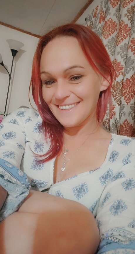 Kelly Maguire model high quality picture