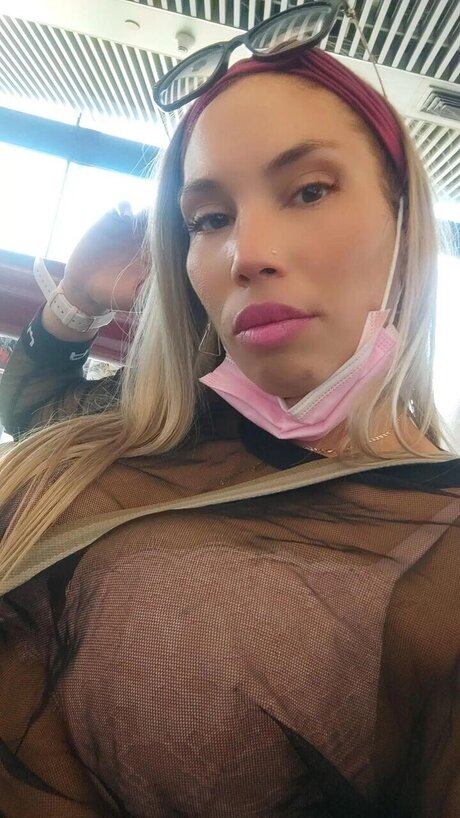 Zaira Levis high quality star galleries