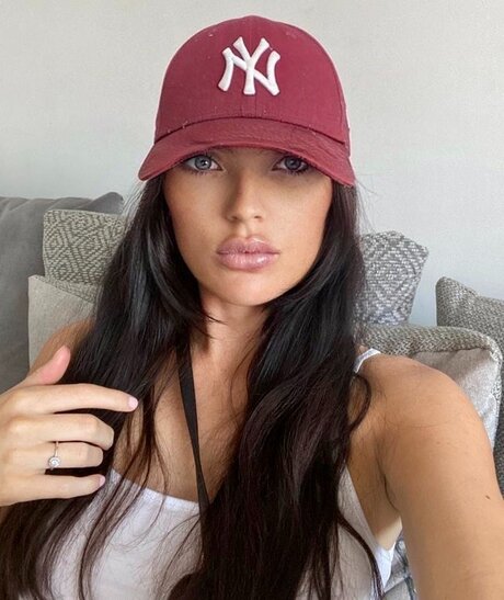 Ash Lace star pornographic pics