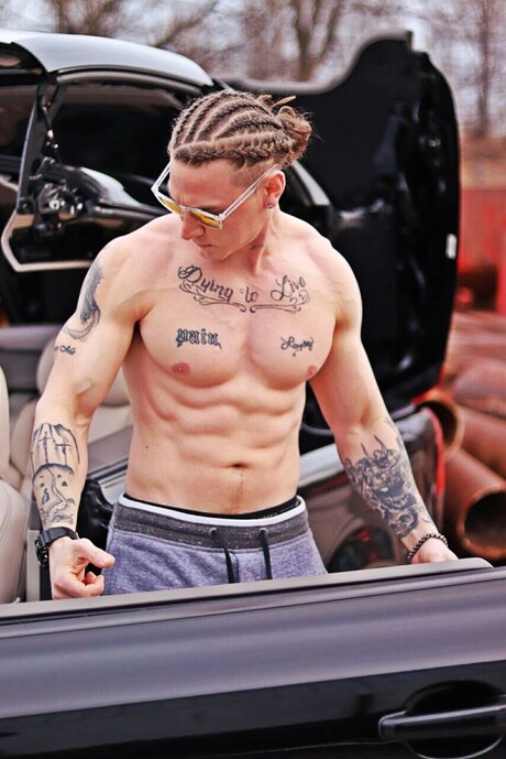 JayDfit pornstar naked photos