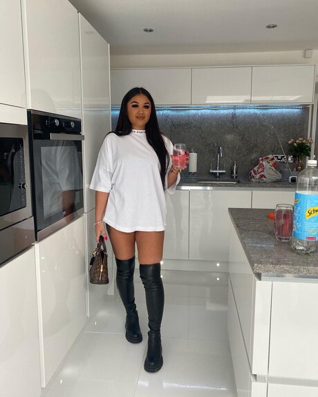 Katy jeffrey model hot image