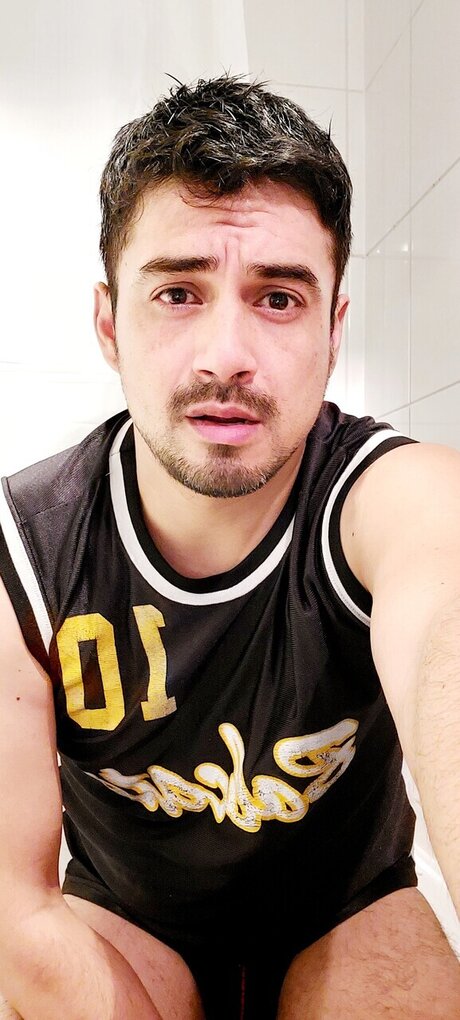 Kokelatino art model gallery