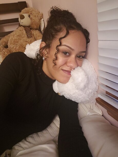 _Pebbles_ model nice galleries