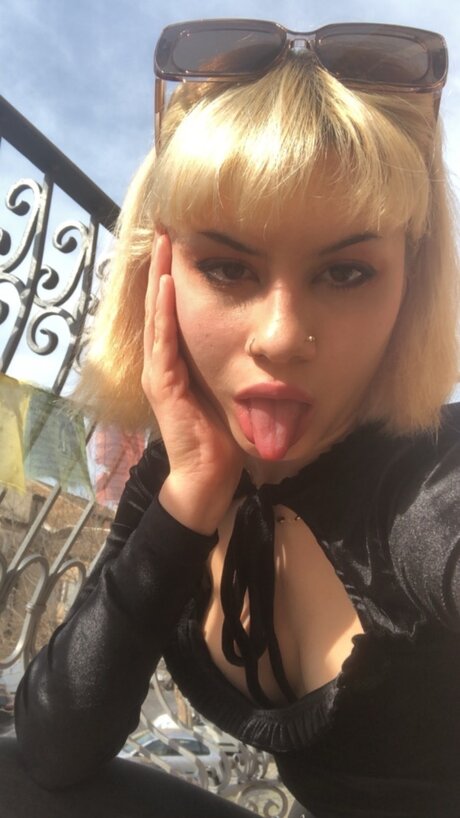 Nimue model xxx picture